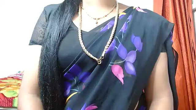 Snapshot of tamilharini chatting on 9, 9, 2025 tamilharini online show from 9, 9, 2025