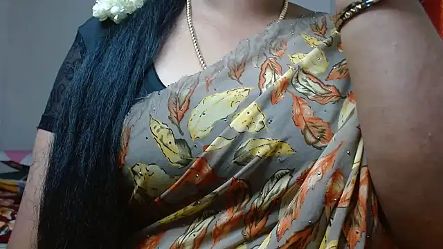 Snapshot of tamilharini chatting on 23, 9, 2025 tamilharini online show from 23, 9, 2025