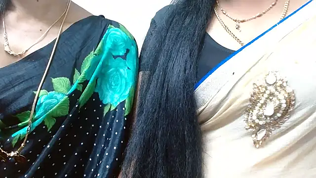 Snapshot of tamilharini chatting on 10, 10, 2025 tamilharini online show from 10, 10, 2025
