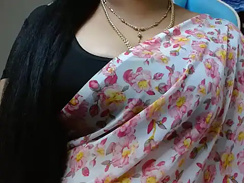 Snapshot of tamilharini chatting on 15, 10, 2025 tamilharini online show from 15, 10, 2025