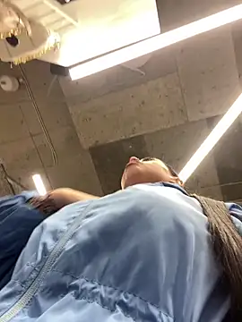 CrazzyChicks online show from 15, 9, 2025