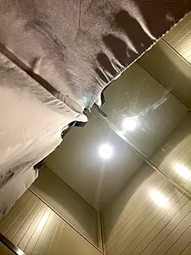 CrazzyChicks online show from 9, 10, 2025