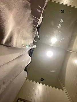 CrazzyChicks online show from 15, 3, 2026