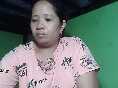 Snapshot of sweetlady_pinay chatting on 18, 4, 2026 sweetlady pinay online show from 18, 4, 2026