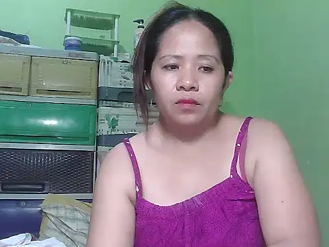 Snapshot of sweetlady_pinay chatting on 24, 4, 2026 sweetlady pinay online show from 24, 4, 2026
