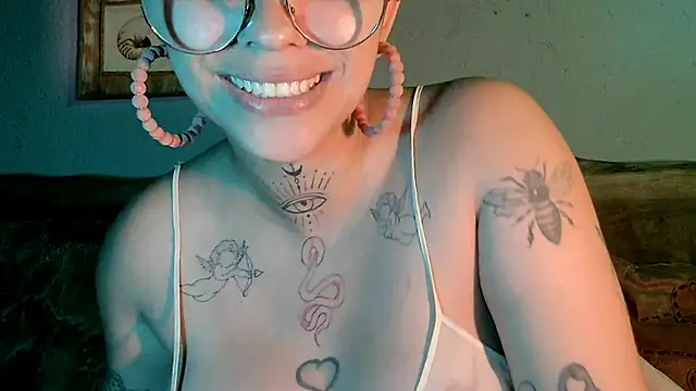 Lilmuh  online show from 25, 2, 2025