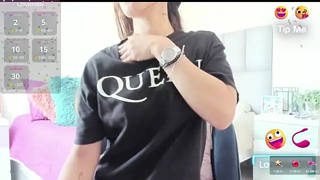 Snapshot of Charlotte7-7 chatting on 29, 10, 2025 Charlotte7-7 online show from 29, 10, 2025