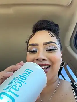 Snapshot of CarmelaAnthony chatting on 18, 4, 2026 CarmelaAnthony online show from 18, 4, 2026