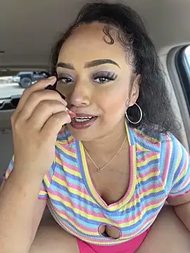 Snapshot of CarmelaAnthony chatting on 19, 4, 2026 CarmelaAnthony online show from 19, 4, 2026