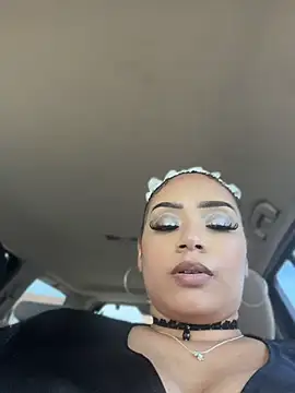 Snapshot of CarmelaAnthony chatting on 4, 5, 2026 CarmelaAnthony online show from 4, 5, 2026