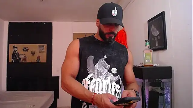 Snapshot of romeolovedark chatting on 31, 12, 2024 romeolovedark online show from 31, 12, 2024