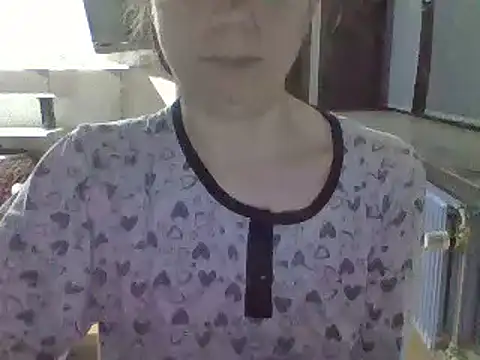 Snapshot of Moi_Lina chatting on 12, 12, 2024 Moi Lina online show from 12, 12, 2024