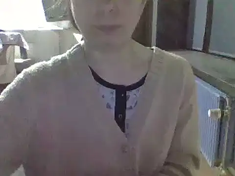 Snapshot of Moi_Lina chatting on 21, 12, 2024 Moi Lina online show from 21, 12, 2024