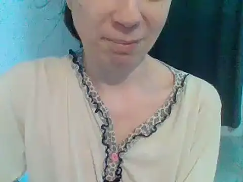 Snapshot of Moi_Lina chatting on 25, 12, 2024 Moi Lina online show from 25, 12, 2024