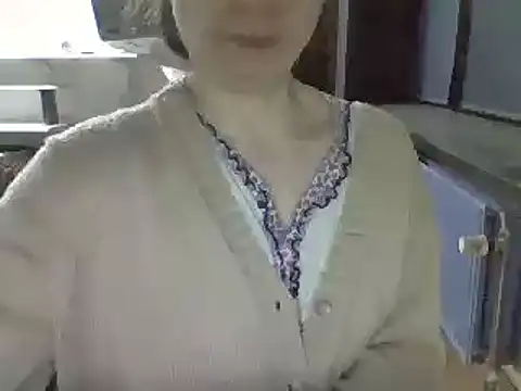 Snapshot of Moi_Lina chatting on 3, 1, 2025 Moi Lina online show from 3, 1, 2025