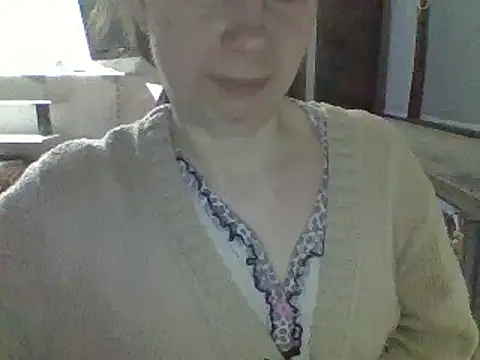 Snapshot of Moi_Lina chatting on 19, 1, 2025 Moi Lina online show from 19, 1, 2025