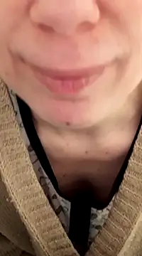 Snapshot of Moi_Lina chatting on 4, 2, 2025 Moi Lina online show from 4, 2, 2025