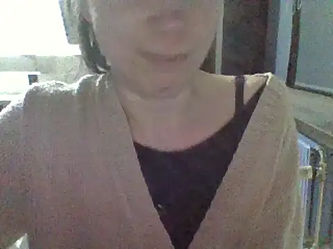 Snapshot of Moi_Lina chatting on 17, 2, 2025 Moi Lina online show from 17, 2, 2025