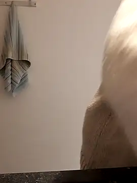 Snapshot of Moi_Lina chatting on 7, 11, 2025 Moi Lina online show from 7, 11, 2025