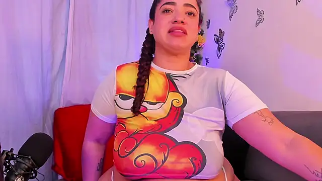 Snapshot of HannaMiills@xh chatting on 1, 5, 2026 HannaMiillsxh online show from 1, 5, 2026