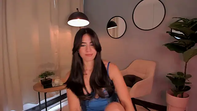Snapshot of LiaPearce chatting on 14, 12, 2024 LiaPearce online show from 14, 12, 2024