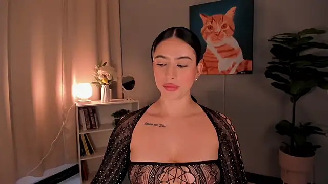 Snapshot of LiaPearce chatting on 20, 10, 2025 LiaPearce online show from 20, 10, 2025