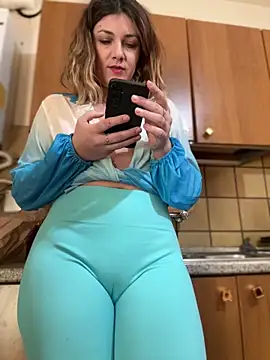 DaisyVibesss online show from 17, 12, 2024