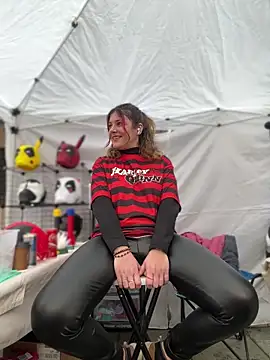 DaisyVibesss online show from 23, 2, 2025