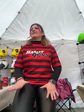 DaisyVibesss online show from 26, 2, 2025