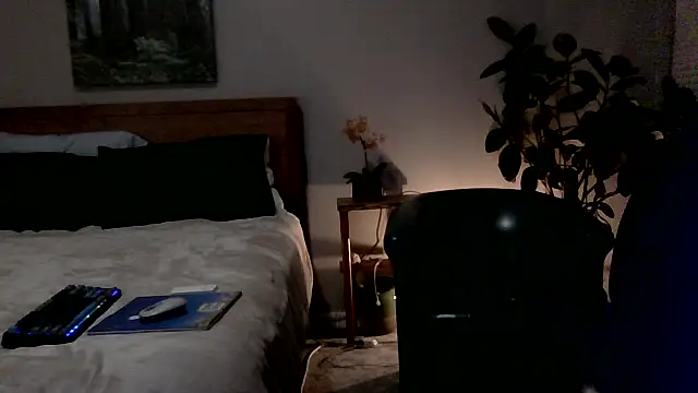 Snapshot of StrongMuscularAndHuge chatting on 16, 4, 2026 StrongMuscularAndHuge online show from 16, 4, 2026