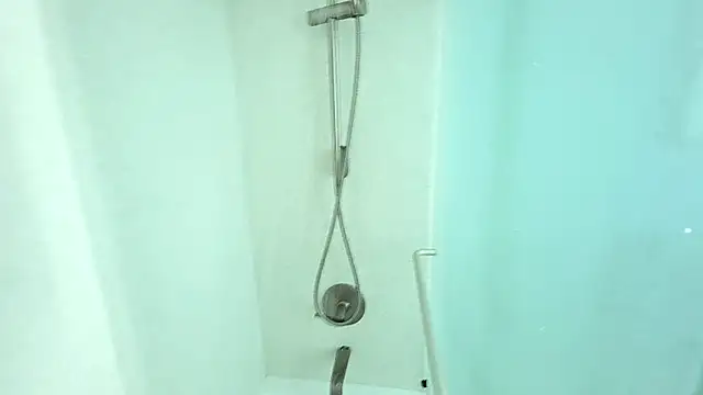 Snapshot of StrongMuscularAndHuge chatting on 21, 4, 2026 StrongMuscularAndHuge online show from 21, 4, 2026