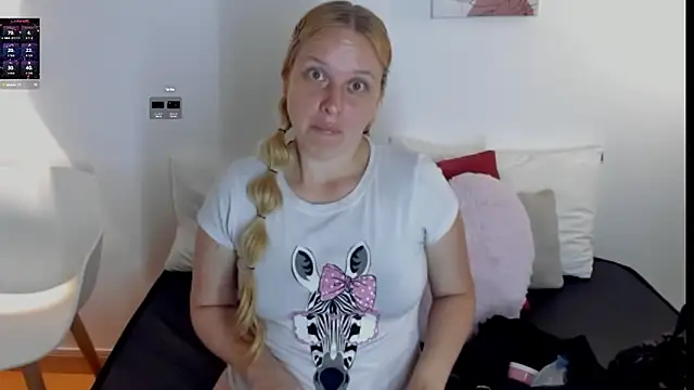 Snapshot of EmilySumer chatting on 16, 4, 2026 EmilySumer online show from 16, 4, 2026