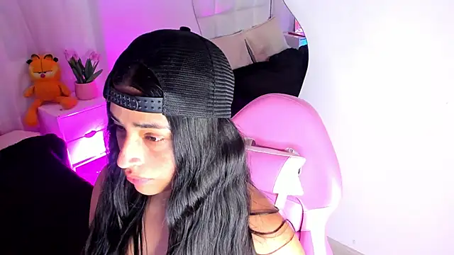 Snapshot of Kirara_22 chatting on 15, 12, 2025 Kirara 22 online show from 15, 12, 2025