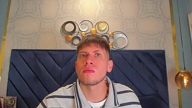 Snapshot of SebastianMaximoff chatting on 31, 12, 2024 SebastianMaximoff online show from 31, 12, 2024