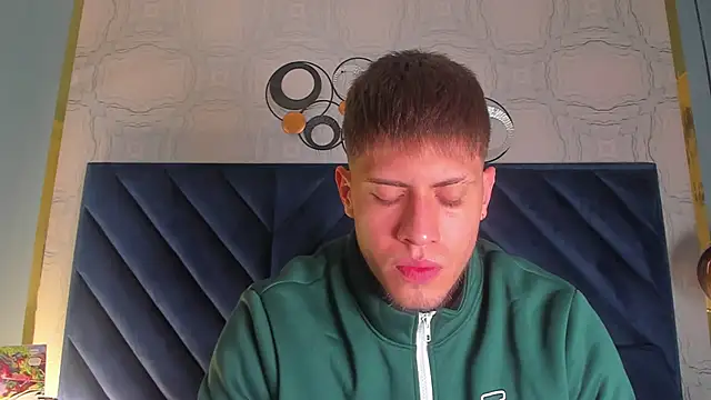 Snapshot of SebastianMaximoff chatting on 17, 1, 2025 SebastianMaximoff online show from 17, 1, 2025