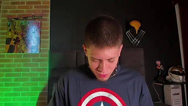 Snapshot of SebastianMaximoff chatting on 1, 2, 2025 SebastianMaximoff online show from 1, 2, 2025