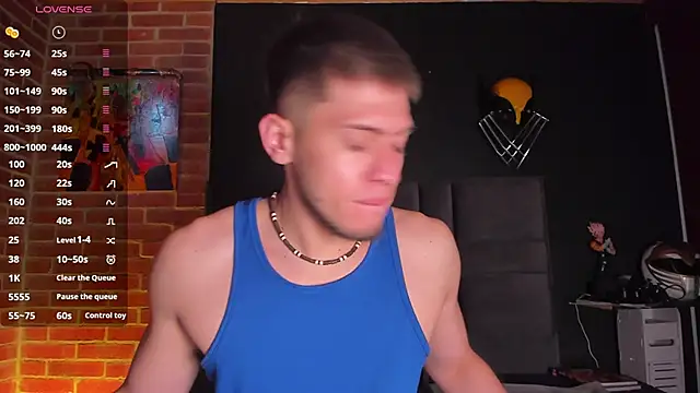 Snapshot of SebastianMaximoff chatting on 3, 2, 2025 SebastianMaximoff online show from 3, 2, 2025