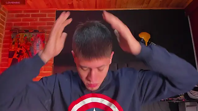 Snapshot of SebastianMaximoff chatting on 10, 2, 2025 SebastianMaximoff online show from 10, 2, 2025