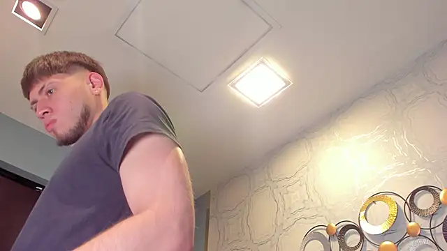 Snapshot of SebastianMaximoff chatting on 12, 9, 2025 SebastianMaximoff online show from 12, 9, 2025