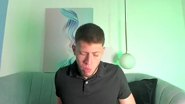 Snapshot of SebastianMaximoff chatting on 30, 9, 2025 SebastianMaximoff online show from 30, 9, 2025