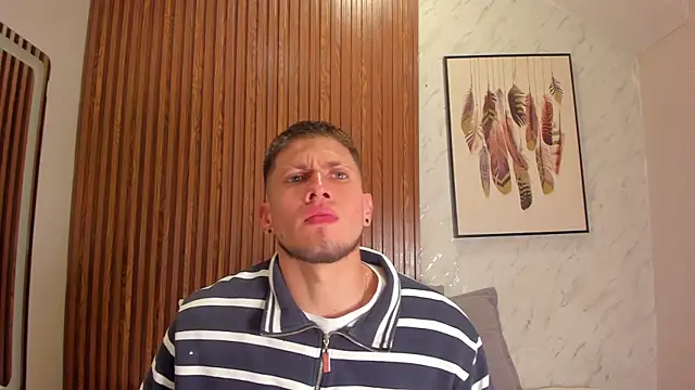 Snapshot of SebastianMaximoff chatting on 8, 10, 2025 SebastianMaximoff online show from 8, 10, 2025