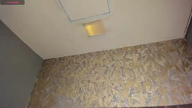 Snapshot of SebastianMaximoff chatting on 17, 10, 2025 SebastianMaximoff online show from 17, 10, 2025