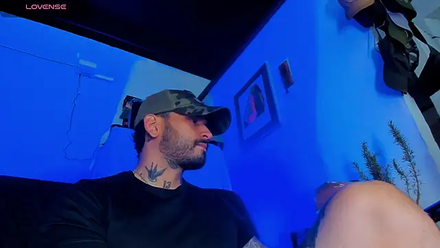 CamiloGray  online show from 24, 2, 2025