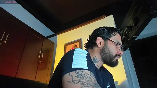 Snapshot of CamiloGray_ chatting on 26, 2, 2026 CamiloGray online show from 26, 2, 2026