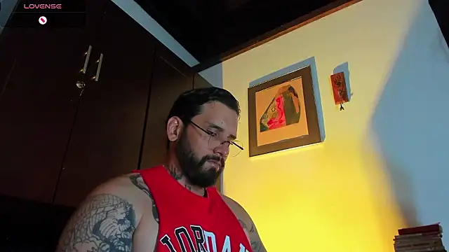 Snapshot of CamiloGray_ chatting on 19, 3, 2026 CamiloGray online show from 19, 3, 2026