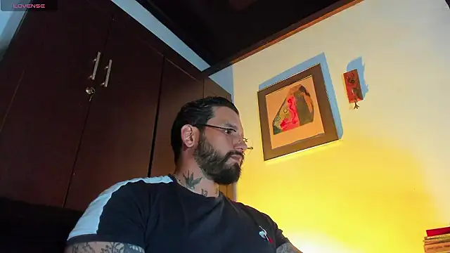 Snapshot of CamiloGray_ chatting on 25, 3, 2026 CamiloGray online show from 25, 3, 2026