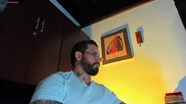 Snapshot of CamiloGray_ chatting on 26, 3, 2026 CamiloGray online show from 26, 3, 2026