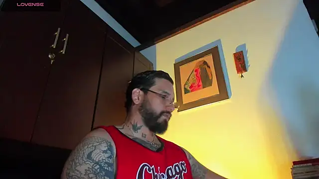 Snapshot of CamiloGray_ chatting on 13, 4, 2026 CamiloGray online show from 13, 4, 2026