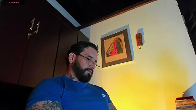 Snapshot of CamiloGray_ chatting on 5, 5, 2026 CamiloGray online show from 5, 5, 2026