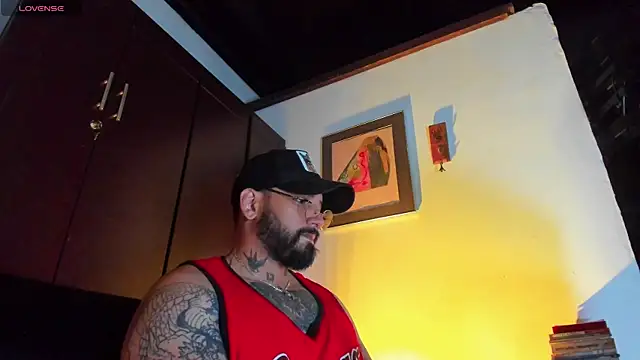 Snapshot of CamiloGray_ chatting on 13, 5, 2026 CamiloGray online show from 13, 5, 2026